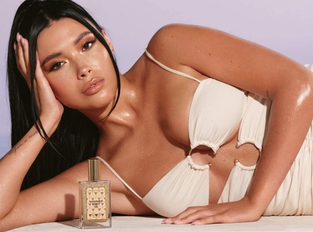 TikTok-Viral Body Oils & Shimmers That Make Your Skin Glisten in the Sun