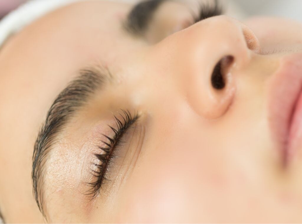 Is an At-Home Lash Lift & Tint Safe? We Asked an Expert