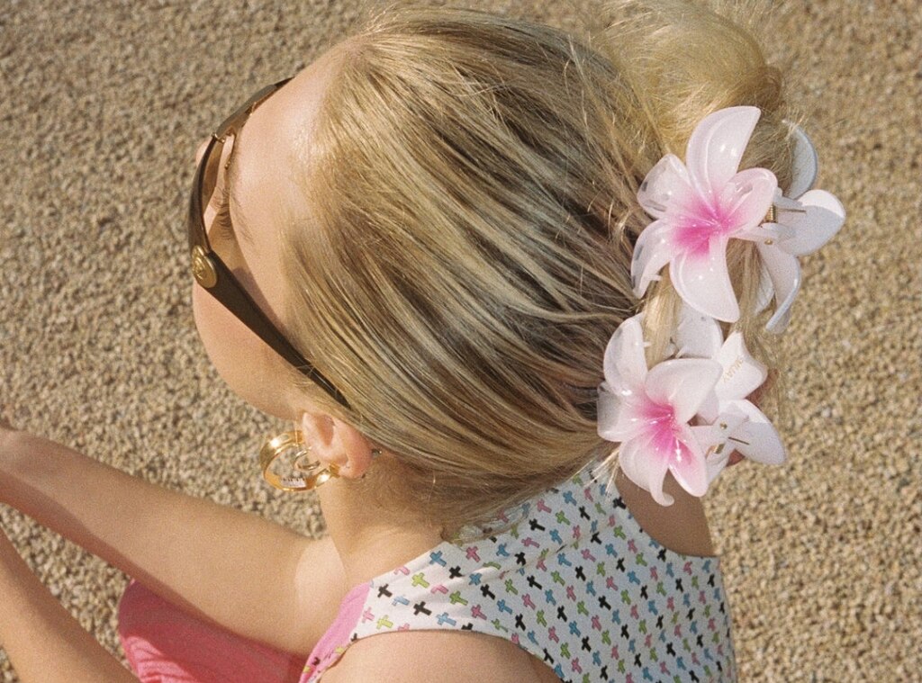 Tropical Hair Claw Clips Are the Whimsical Accessory Keeping Summer Alive