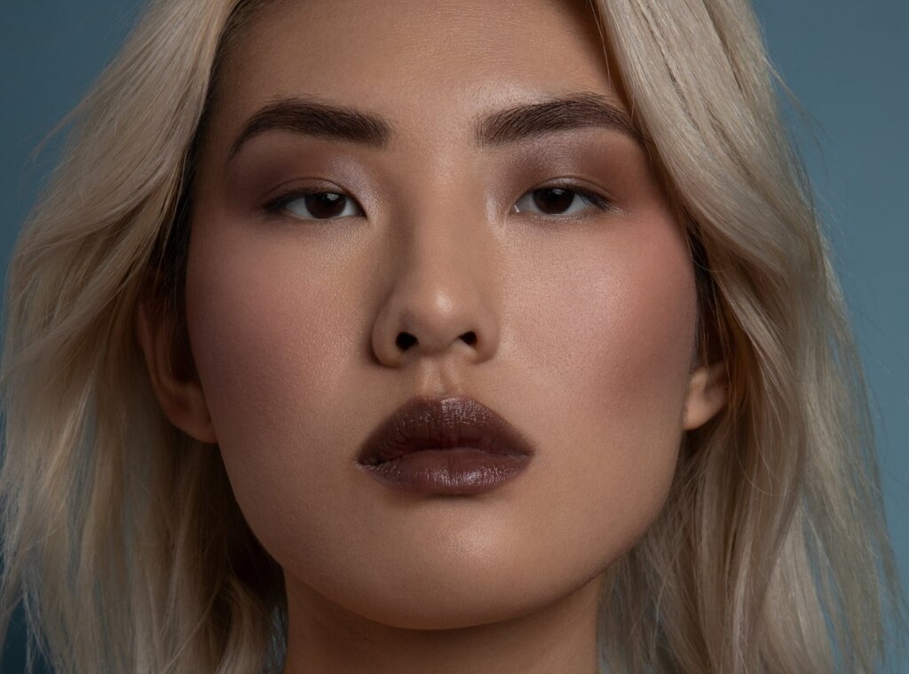 Celebrity Makeup Artist Predicts Anti-Blush Will Take Over Red Carpets