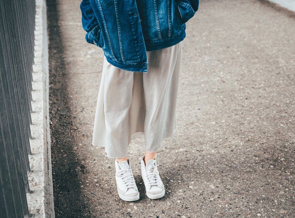 The Best White Sneakers for Fall That Go With Everything